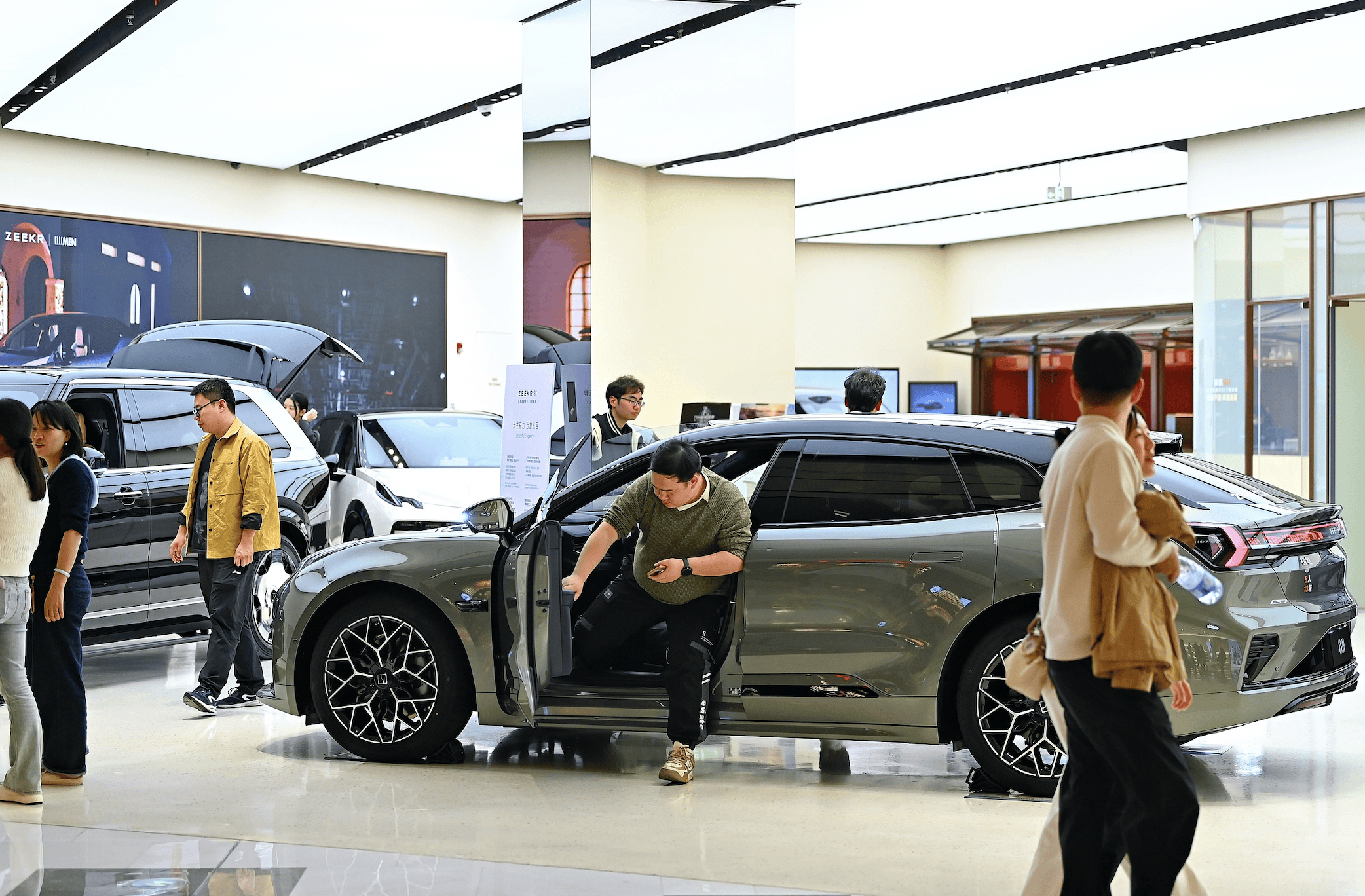 支援購買新能源汽車、綠色智慧家電，九部門發文推動綠色消費