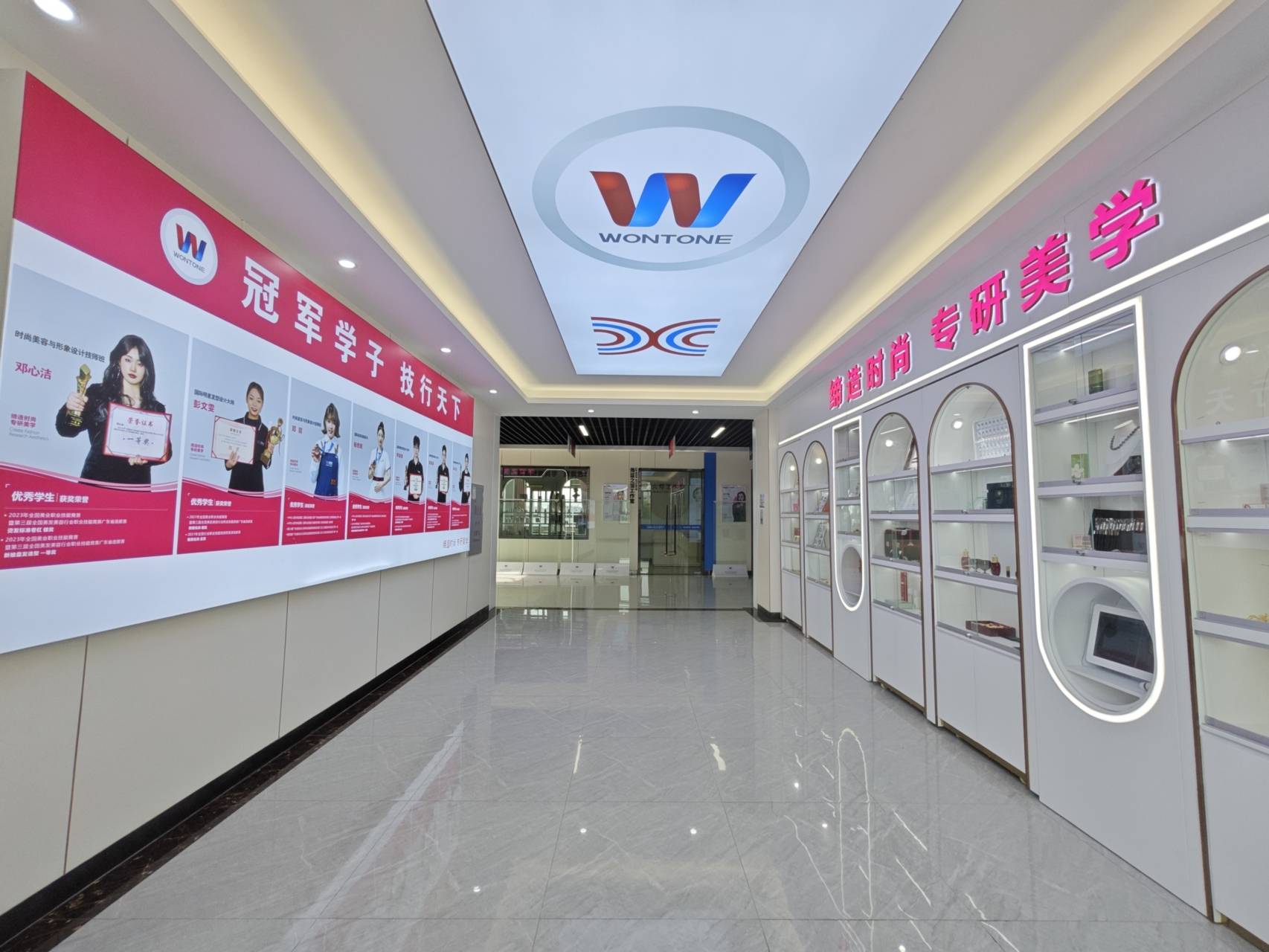 美容化妝培訓學校大揭秘：古裝造型化妝培訓與價格考量