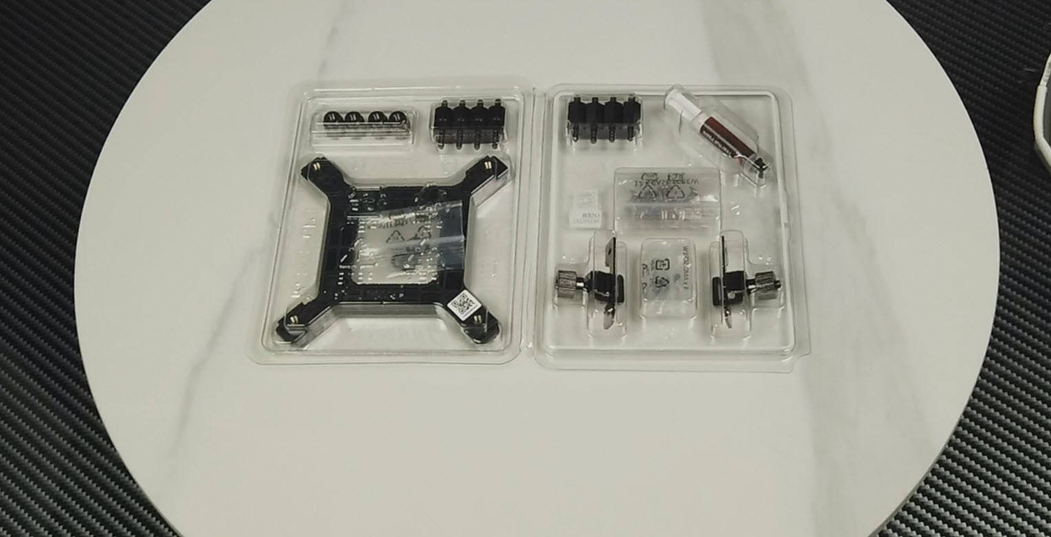 原創誰還買上代i5？Ultra5千元神U實測碾壓，搭迫擊炮主機板裝機黨狂喜